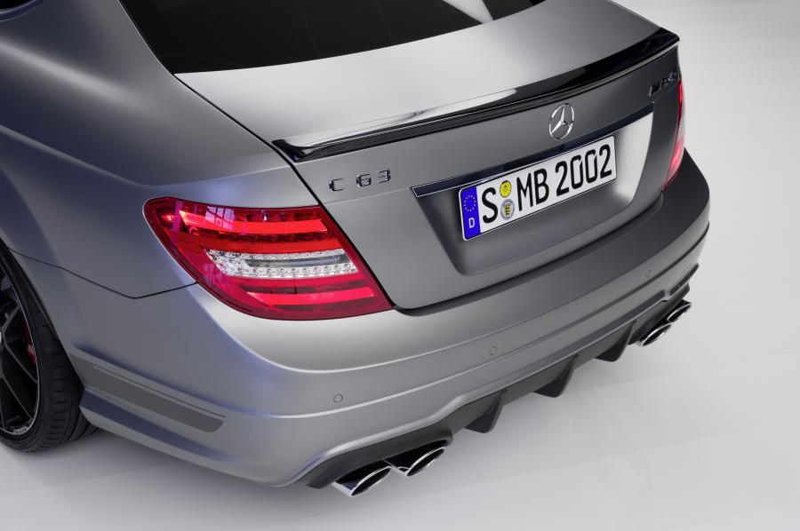  Mercedes-Benz C63 AMG Coupe Edition 507 2013 года  (фото 13 из 20)